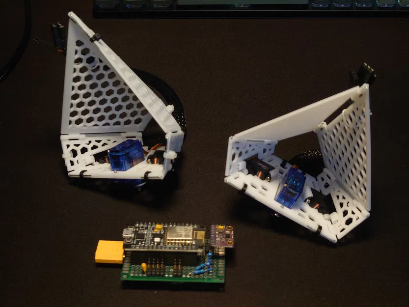 Tai mèo khớp nối (Articulated cat ears) - Image 5