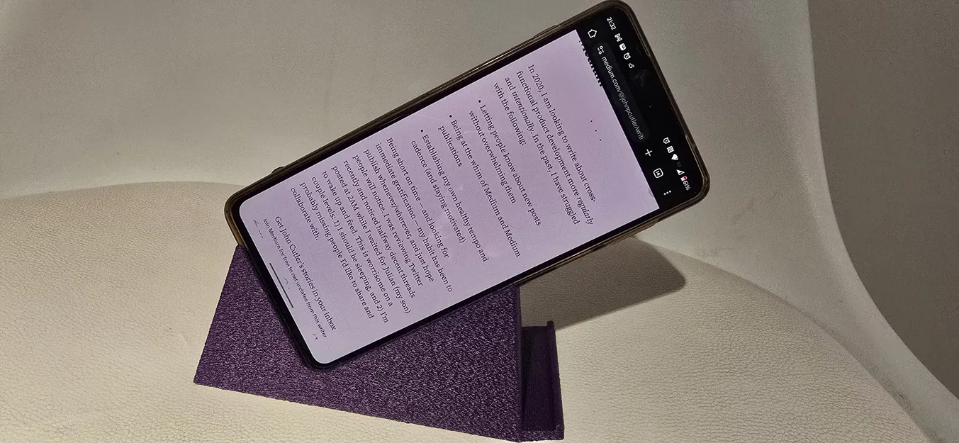 (REMIX) Nite Show 62 - Kệ đỡ điện thoại nghiêng cho người nằm nghiêng (6+2 vị trí) - Image 6