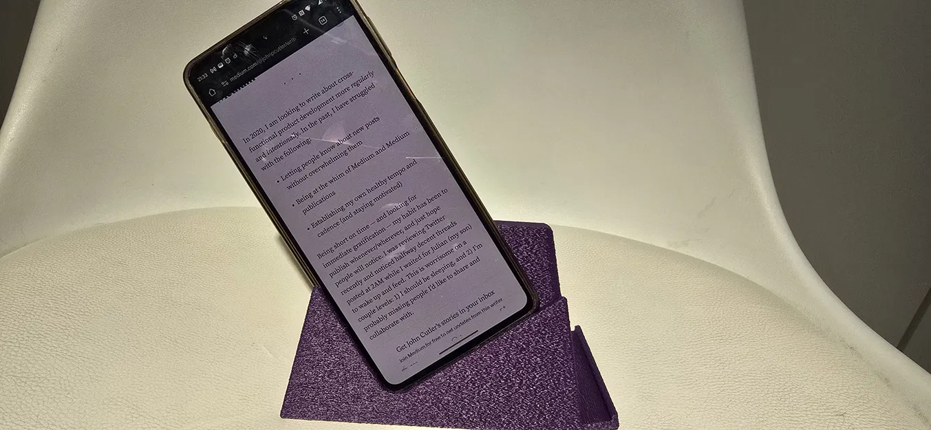 (REMIX) Nite Show 62 - Kệ đỡ điện thoại nghiêng cho người nằm nghiêng (6+2 vị trí) - Image 9