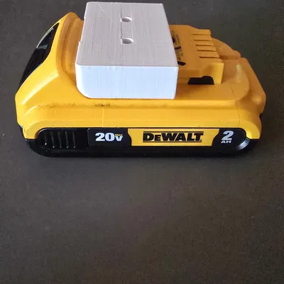 Giá treo pin Dewalt 20V có clip (bản kéo dài)