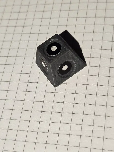 Pyramide nhỏ cho 3D Scan Marker - Image 2