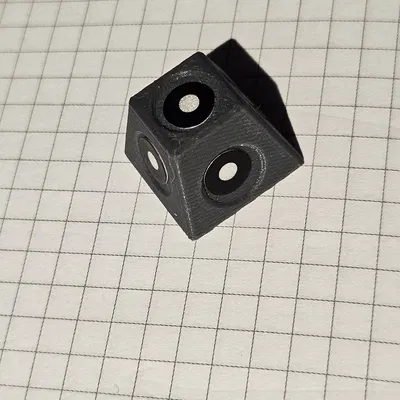 Pyramide nhỏ cho 3D Scan Marker