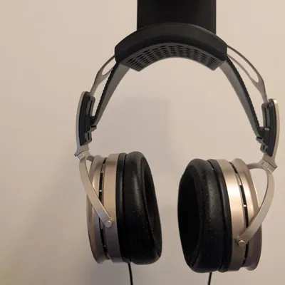Giá Treo Tai Nghe Dưới Bàn (Under-Desk Headphone Mount)