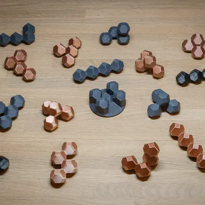 HedronStack (trò chơi 3D cân bằng/xếp chồng)