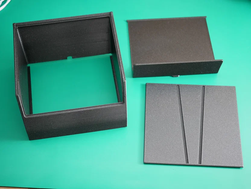 Hộp đựng dock sạc PS5 DualController Stand Case - Image 3