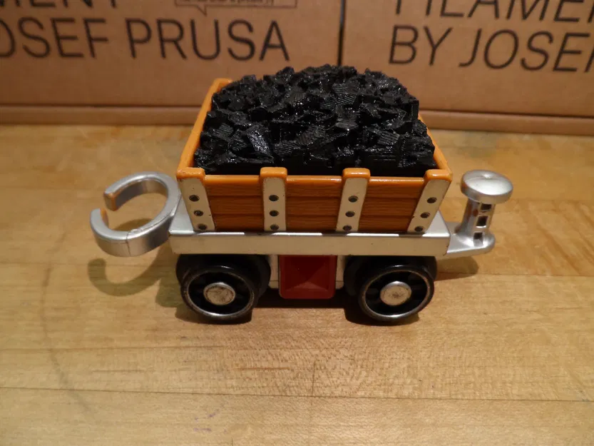 Tải than kiểu Lincoln Log (Remix từ G Scale Coal Pile) - Image 1