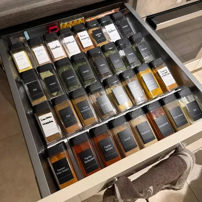 Hệ thống phân loại kệ gia vị (Spice Rack Sorting System)