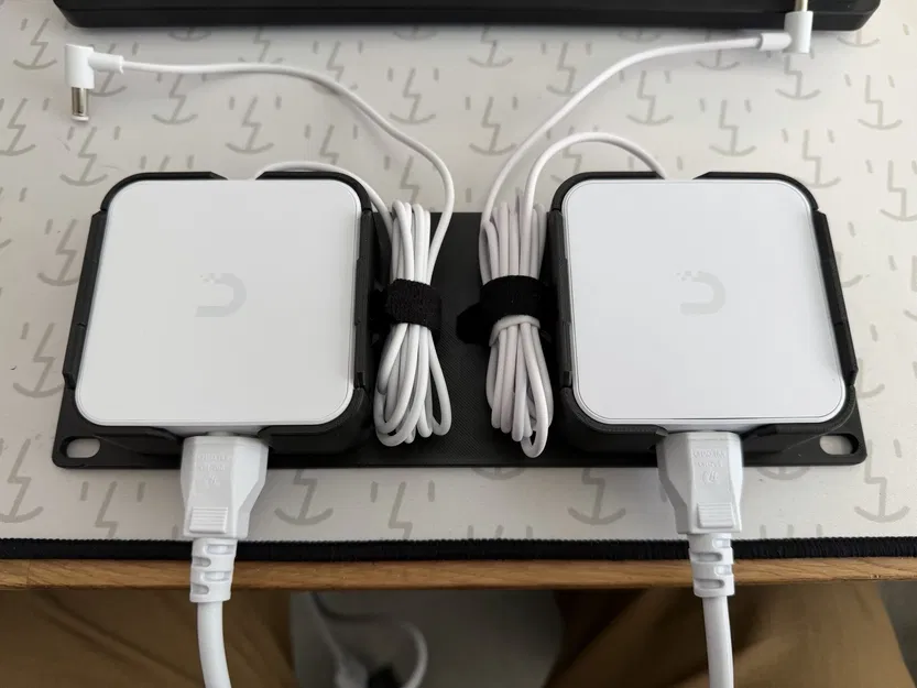 Giá đỡ power brick Unifi cho rack 10 inch kèm plate quản lý cáp - Image 1