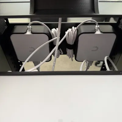 Giá đỡ power brick Unifi cho rack 10 inch kèm plate quản lý cáp