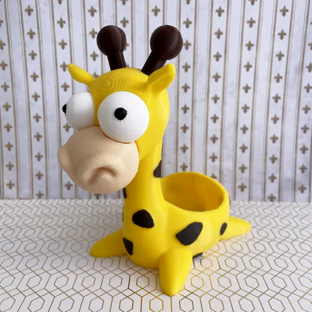 Chậu Hươu Cao Cổ Vui Nhộn (Funny Giraffe Pot) - Image 1