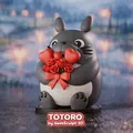 Tượng Totoro Valentine ôm bó hoa hình trái tim - Thumbnail 1