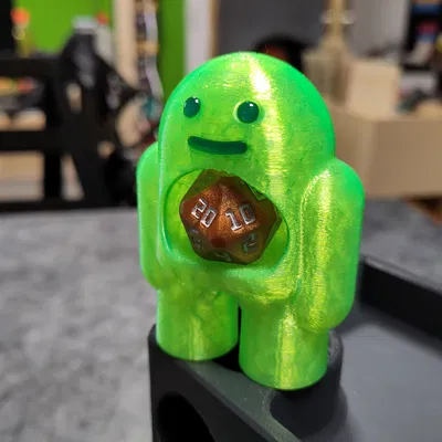 Emotional Support Dice Golem – Golem giữ xúc xắc xả stress