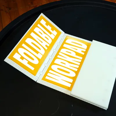 The Foldable WorkPad – Bề mặt làm việc gấp gọn, 3D printable