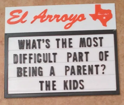 Các bảng sign của nhà hàng El Arroyo - Image 23