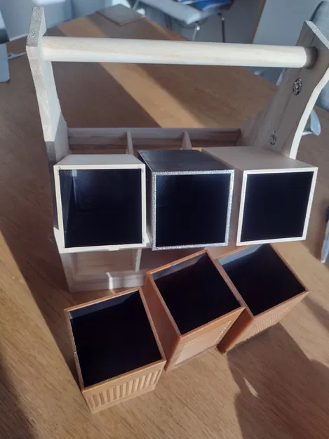 Chậu hoa nhỏ trong giá đựng chai (Bloempotjes in flessendrager) - Image 8