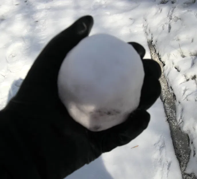 Dụng cụ làm bóng tuyết - Snowball Maker - Image 1