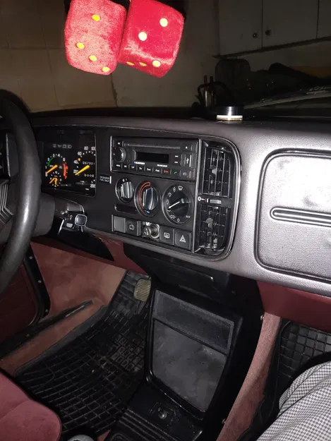 Khay lưu trữ cho Saab 900 (Saab 900 storage) - Image 1