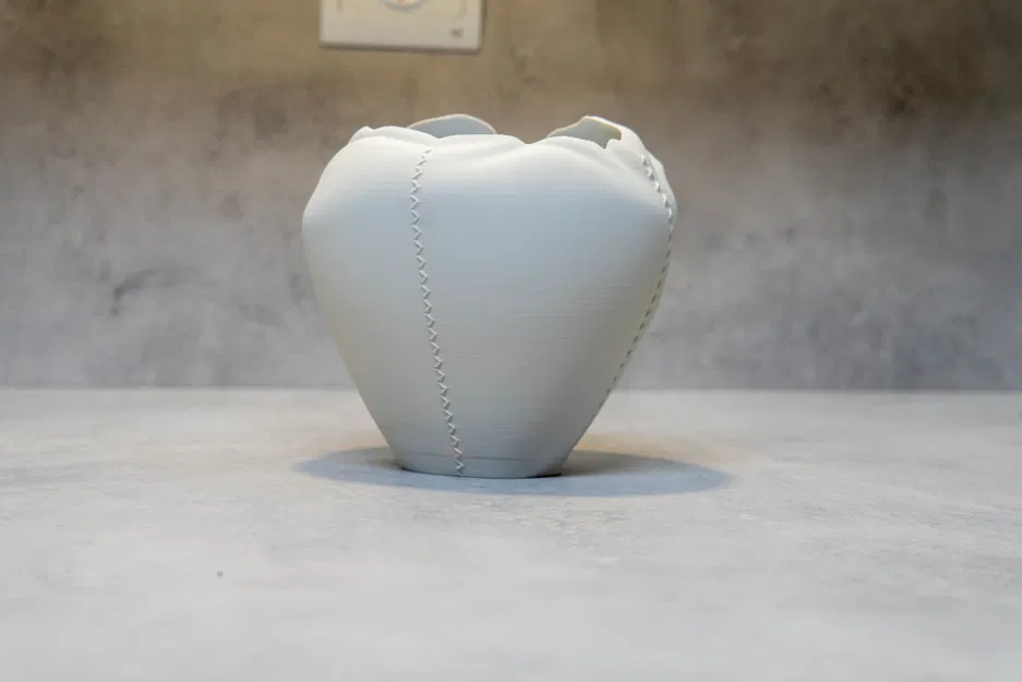 Ống cắm bút hình trái tim Soft Matter - Image 4