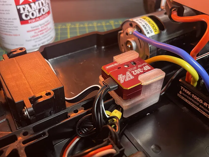 Kẹp Gyro TT-02 - cho Yokomo DP-302 V4 - Image 1