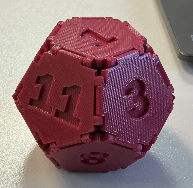 Clip-D12 – Xúc xắc 12 mặt dạng clip lắp ghép - Image 1