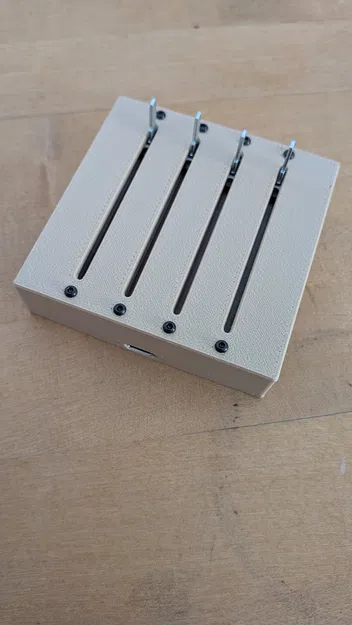 Vỏ Deej đơn giản (Simple Deej case) - Image 1