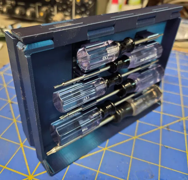 Hộp gập đựng tua vít Torx (Folding Torx Screwdriver Case) - Image 1