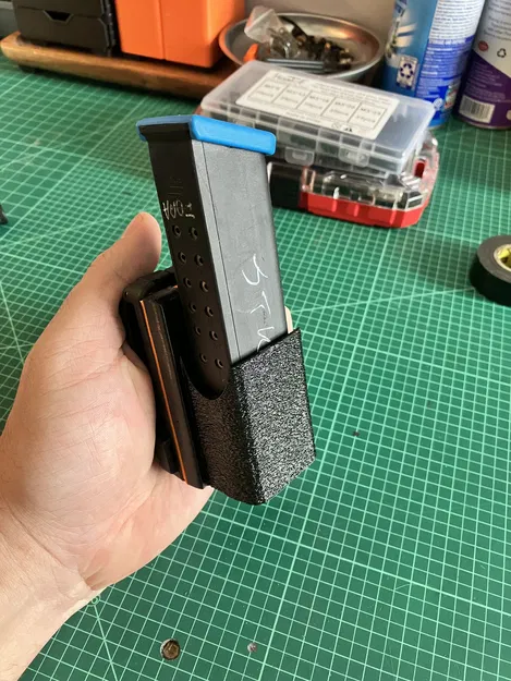 Magical Magnetic Magazine Manager (V1) - Holster magazine nam châm - Image 2