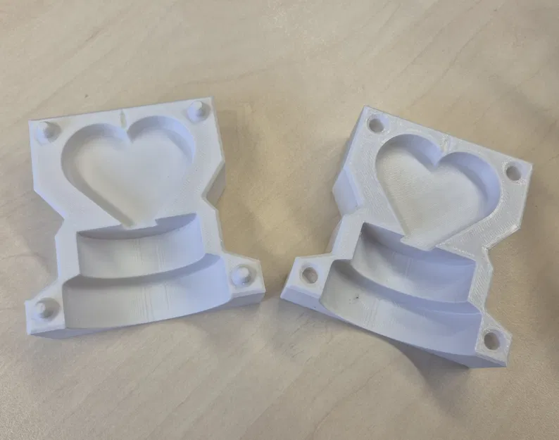 Khuôn Nến Tealight Hình Trái Tim - Image 2