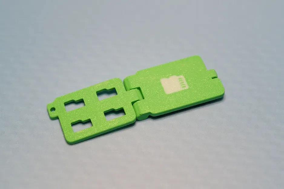 Khay đựng micro SD và adapter - Image 2
