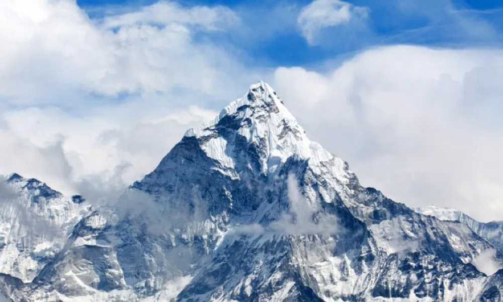 Mount Everest - Image 1