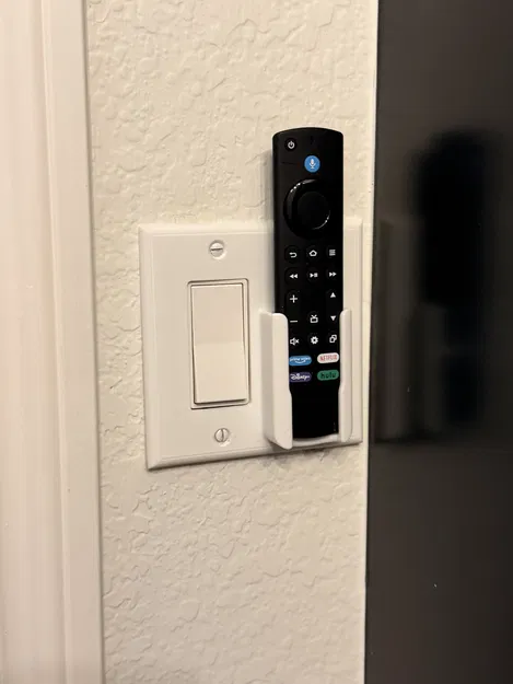 Giá treo wall plate giữ remote Fire TV (Fire TV Remote Wall Plate Holder) - Image 4
