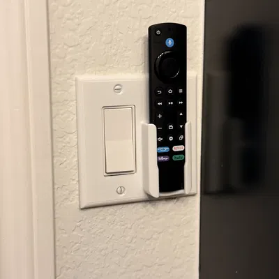 Giá treo wall plate giữ remote Fire TV (Fire TV Remote Wall Plate Holder)