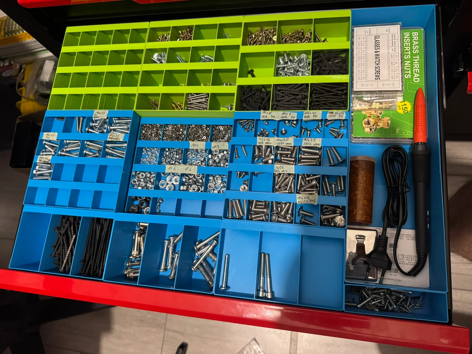 Simple Screwbox - Hộp đựng ốc vít đơn giản 1