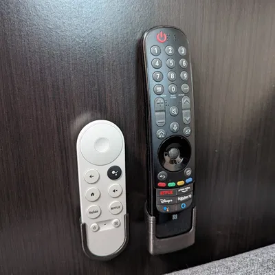 Giá treo tường/giữ remote Chromecast with GoogleTV