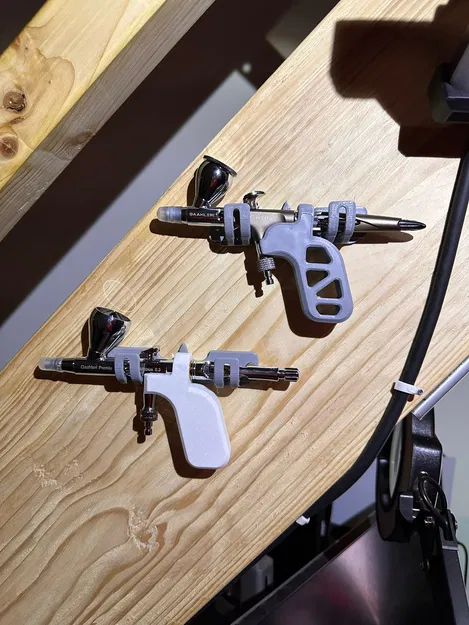 Giá treo tường Airbrush (Airbrush Wallmount) - Image 1