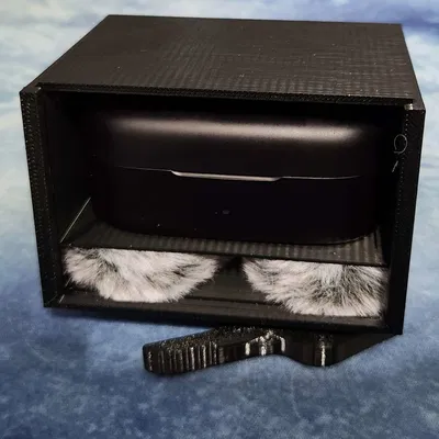 Hộp Hollyland Lark A1 và khay giữ wind muff (dead cat)