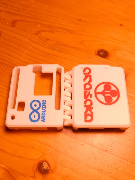 Vỏ Arduino R4 WiFi có bản lề (Print-in-Place) - Image 4