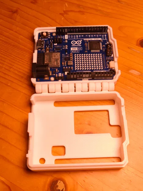 Vỏ Arduino R4 WiFi có bản lề (Print-in-Place) - Image 6