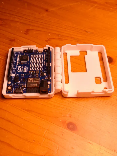 Vỏ Arduino R4 WiFi có bản lề (Print-in-Place) - Image 8