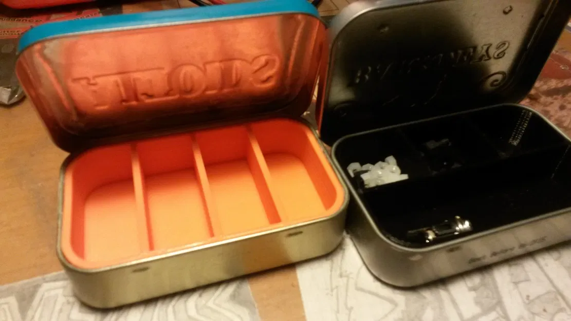 Khay sắp xếp hộp Altoid Can Organizer - Image 4