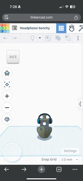 Benchy đeo tai nghe (Headphones benchy) - Image 1