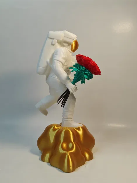 Phi Hành Gia Mơ Màng: Giá Cắm Hoa Hồng - Image 3