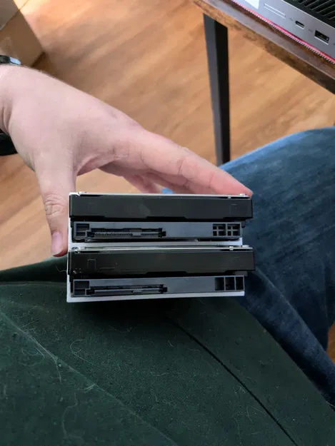 Giá gắn Dual 3.5 in HDD Mount (2 ổ 3.5 inch xếp chồng) - Image 2