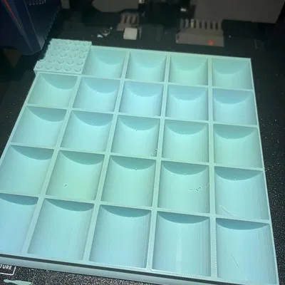 Khay phân loại gạch (Brick Sorting Tray)