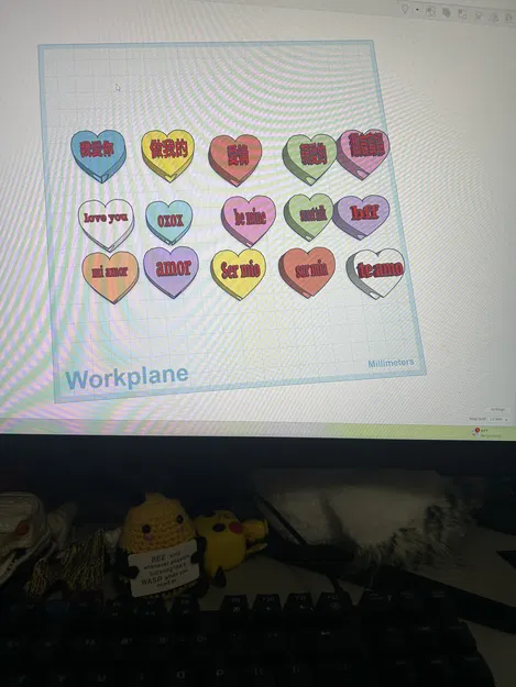 Kẹo trái tim 3 ngôn ngữ làm đồ chụp đầu bút chì - Image 2