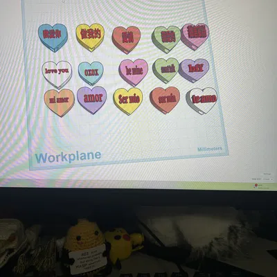 Kẹo trái tim 3 ngôn ngữ làm đồ chụp đầu bút chì