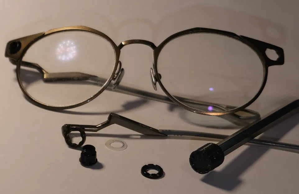 Dụng cụ Oakley Ahyris Tool (socket tháo bu-lông kính Oakley) - Image 1