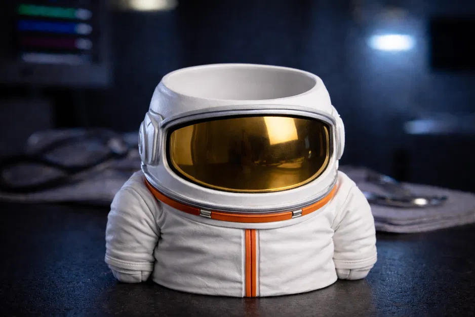 Kệ Cắm Bút Phi Hành Gia – Space Explorer Desk Organizer - Image 2