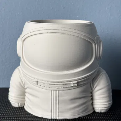 Kệ Cắm Bút Phi Hành Gia – Space Explorer Desk Organizer