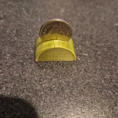 Đế trưng bày đồng xu 5p (5p coin stand)